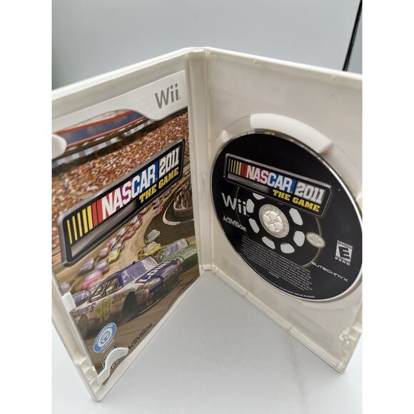 NASCAR 2011 The Game (Nintendo Wii, 2011) CIB - Picture 9 of 11